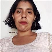 Profesora con distintos métodos. Dónde la práctica funciona mejor que solo la teoría